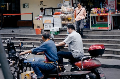 欢声笑语成语接龙 路人皆知：典故、成语接龙、看图猜成语